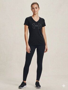 UNDER Armour v-neck  activewear t-shirt size XS